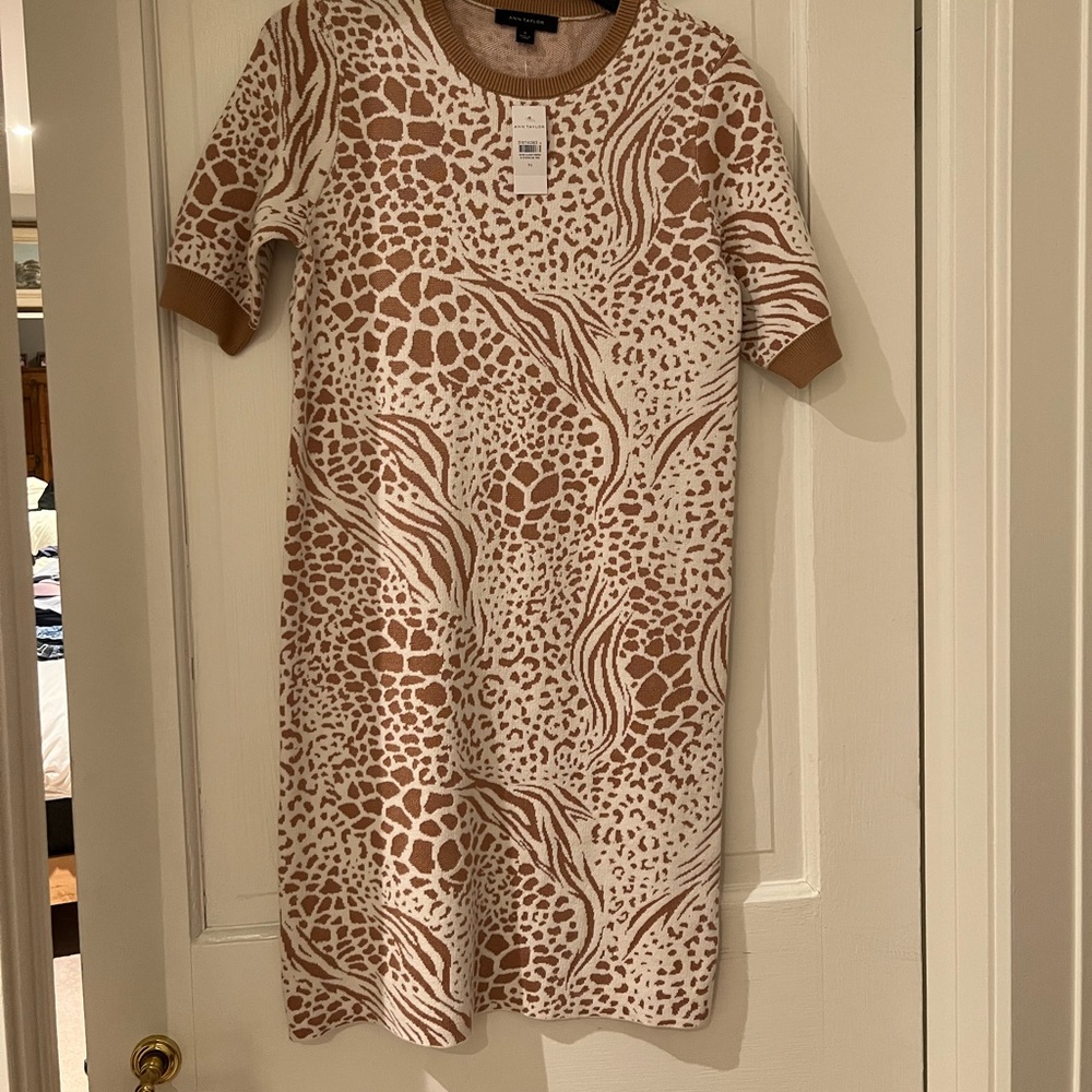 NWT Ann Taylor beige & cream animal print knit dress size M
